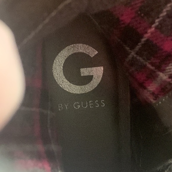 Ladies Guess Pewter Boots, EUC, Size 7 1/2 - Picture 8 of 8